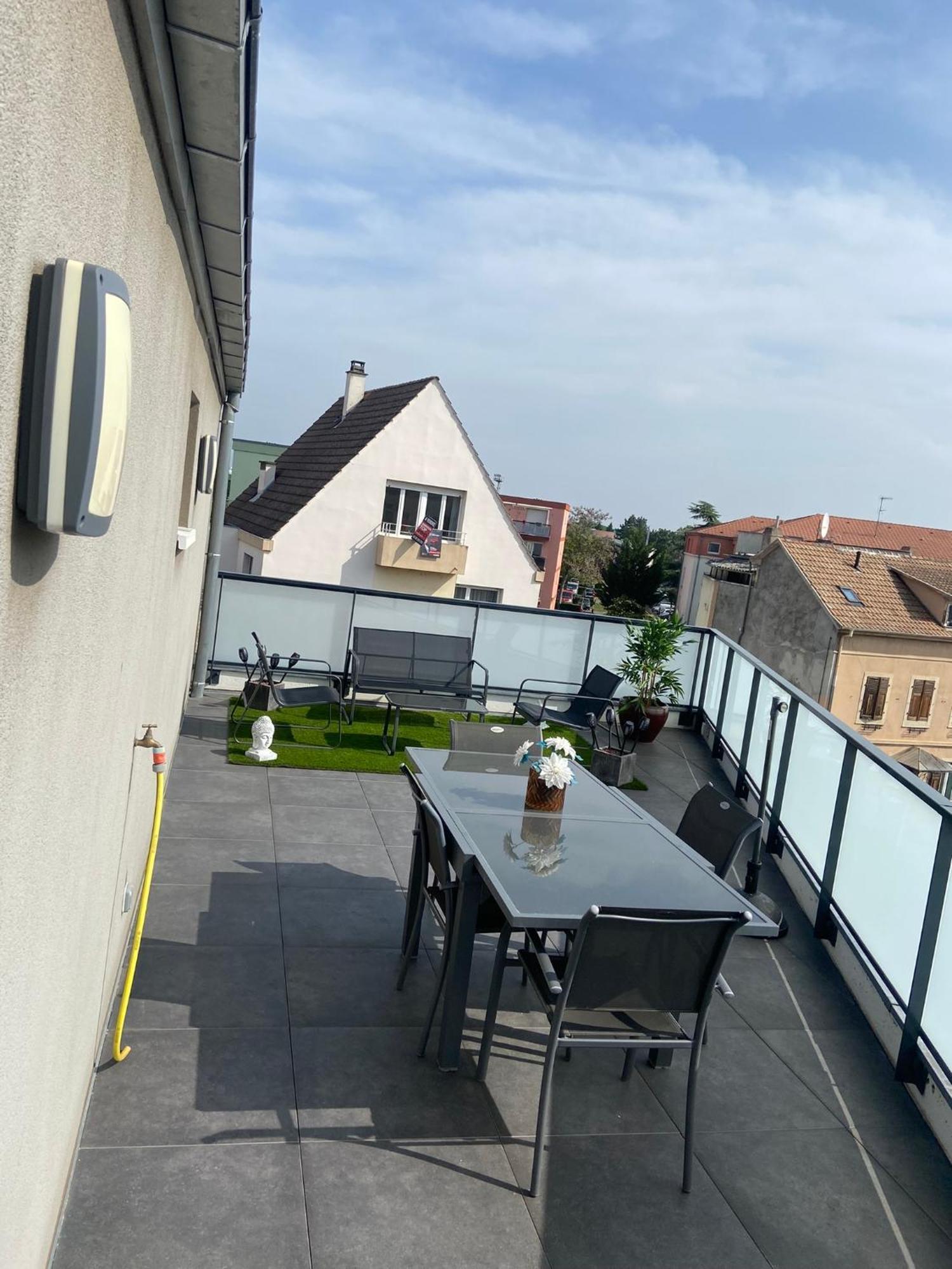Appartement Magnîolia proche centre Ville Colmar Esterno foto